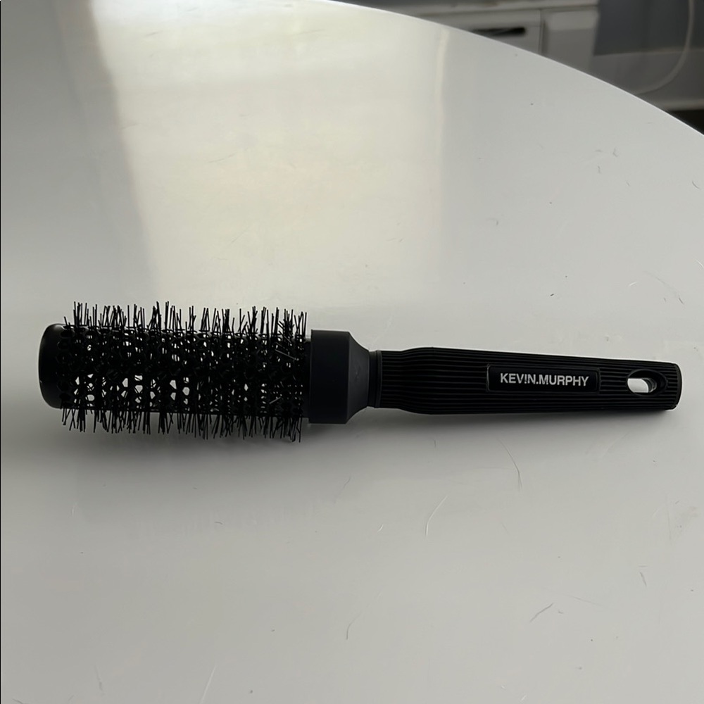 KEVIN.MURPHY thermal round brush